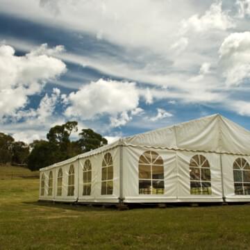 marquee hire blue mountains by event marquees | © event marquees